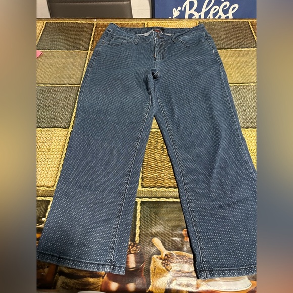 Women short pants - Picture 1 of 7